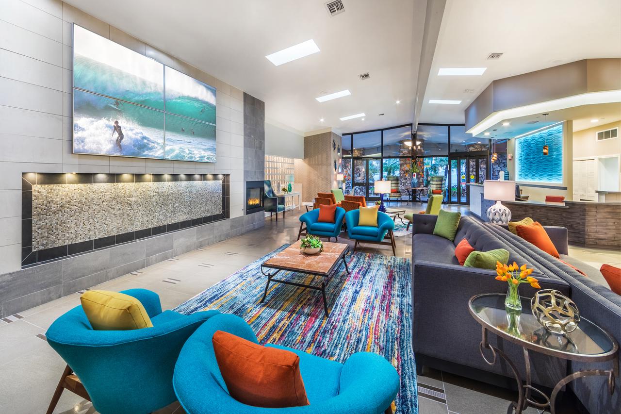 Loading Resort Image...